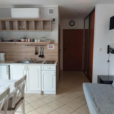 Apartament Z Ogródkiem *